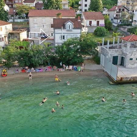 Villa Viva House à Kotor Extérieur photo